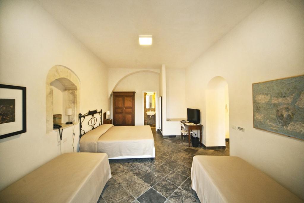 Hotel Dell'Orologio รากูซา ภายนอก รูปภาพ