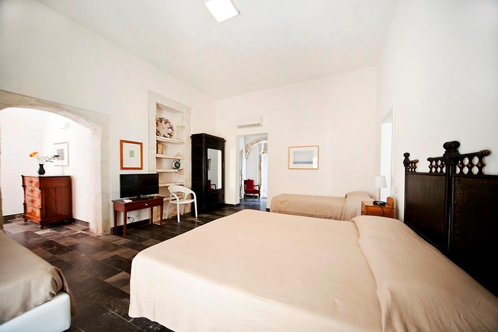 Hotel Dell'Orologio รากูซา ภายนอก รูปภาพ