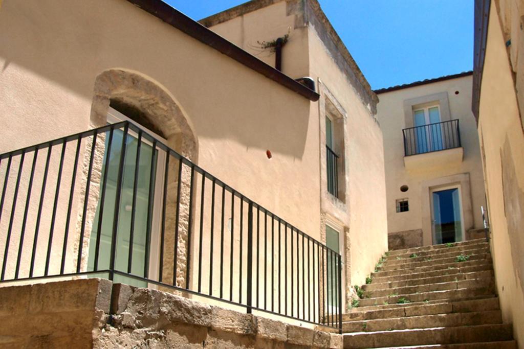 Hotel Dell'Orologio รากูซา ภายนอก รูปภาพ